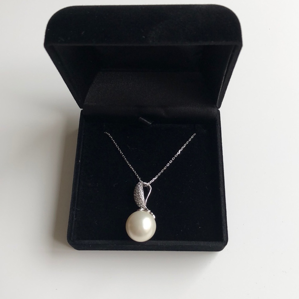 NWT sterling silver necklace